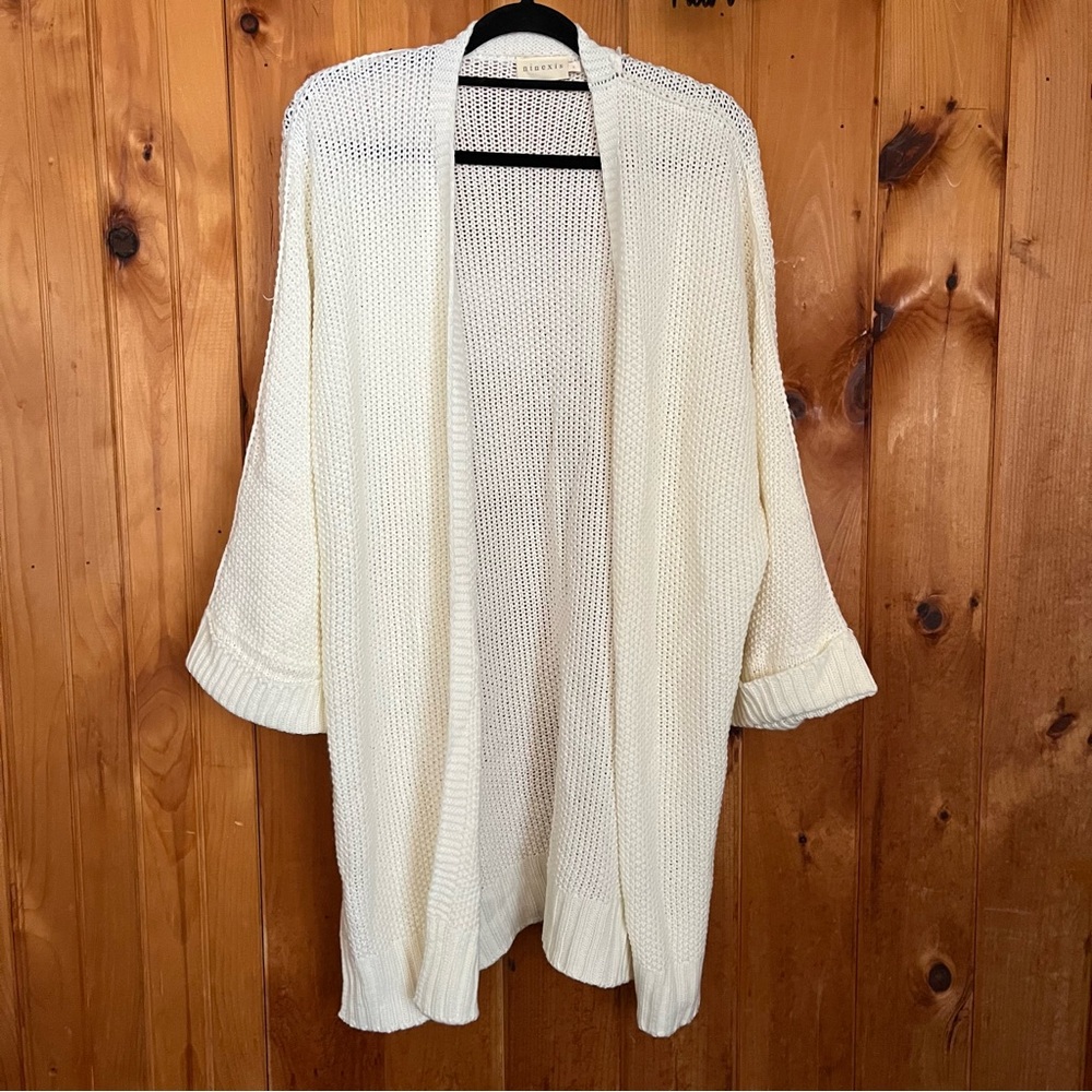 Elegant Cream Knit Cardigan